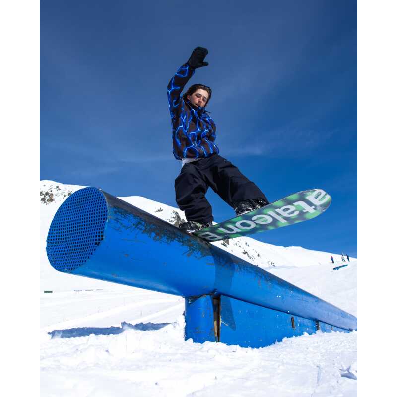 Bataleon | FunKink Snowboard - 154cm [Demo] - Image 6